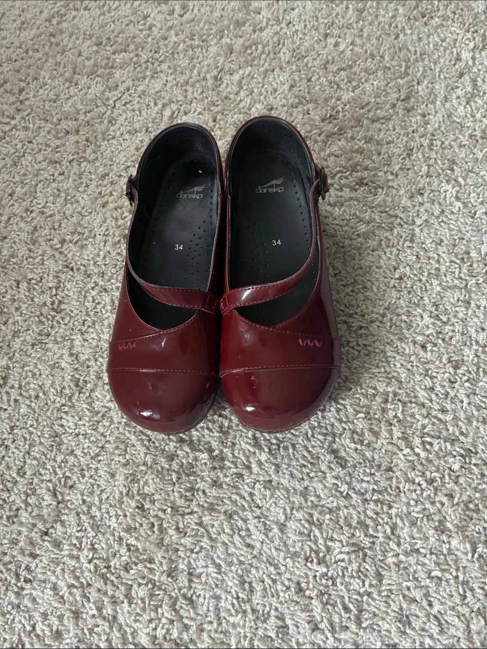 Dansko burgundy mary Jane